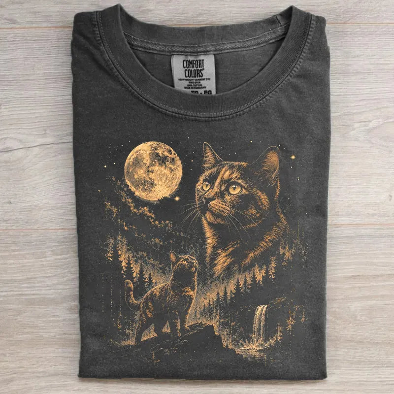 Tortoiseshell Cat Howling To The Moon T-shirt