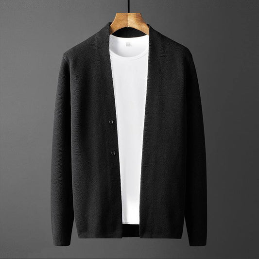 Men's simple and light sweater