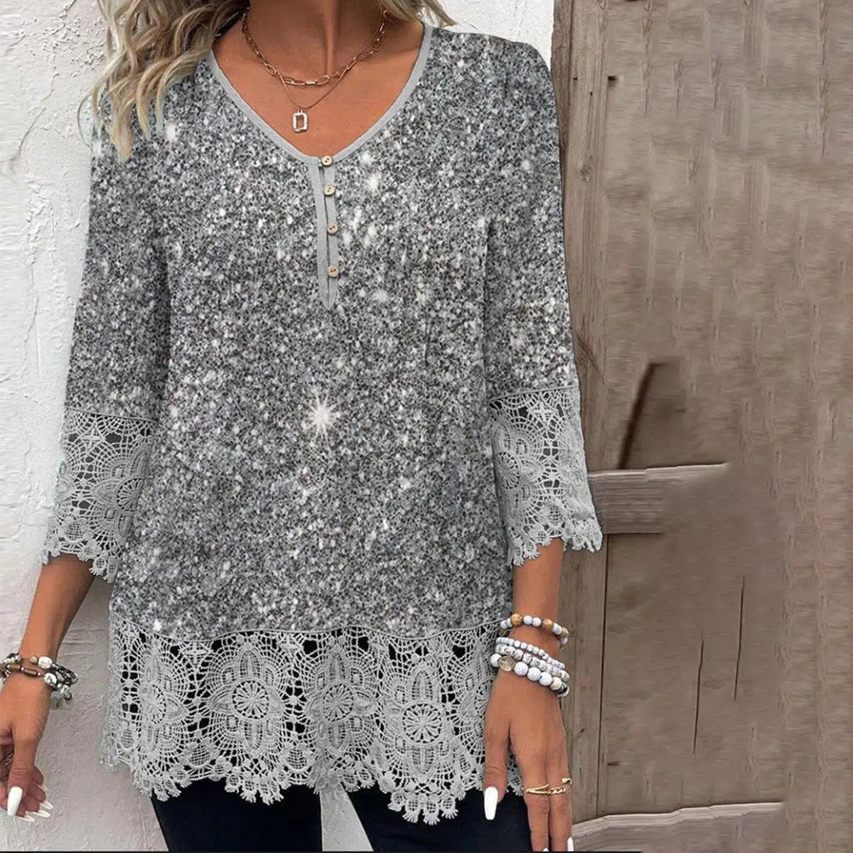 Chic Silver 3/4 Sleeve Top