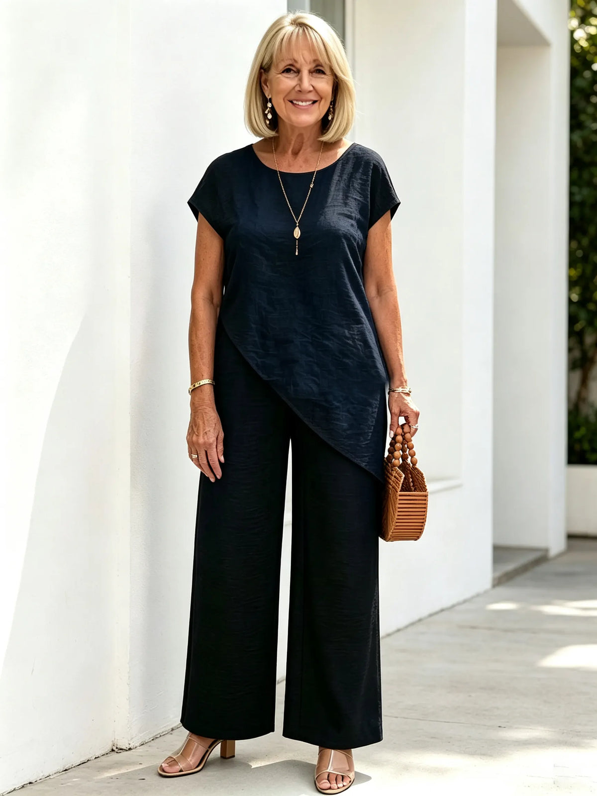 Casual Solid Color Asymmetrical Hem Top in Stock