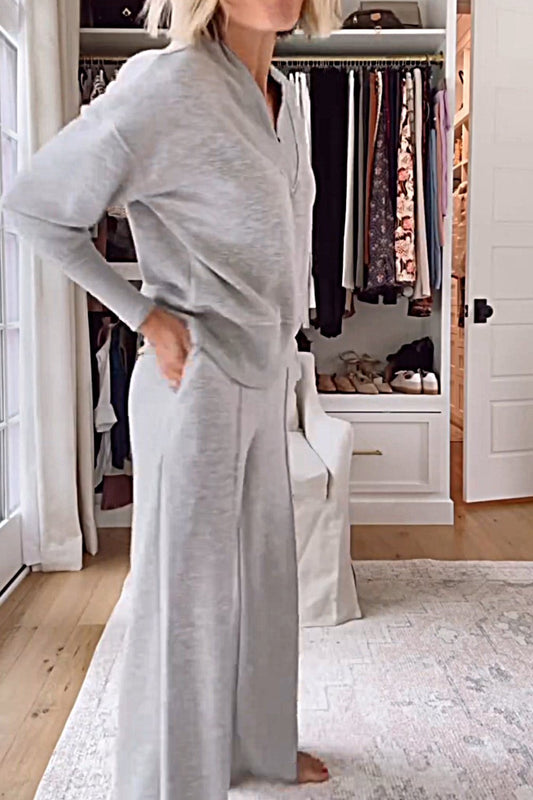 💥Women's Solid Color V-neck Top & Pants Two-piece Set(Buy 2 Free Shipping)