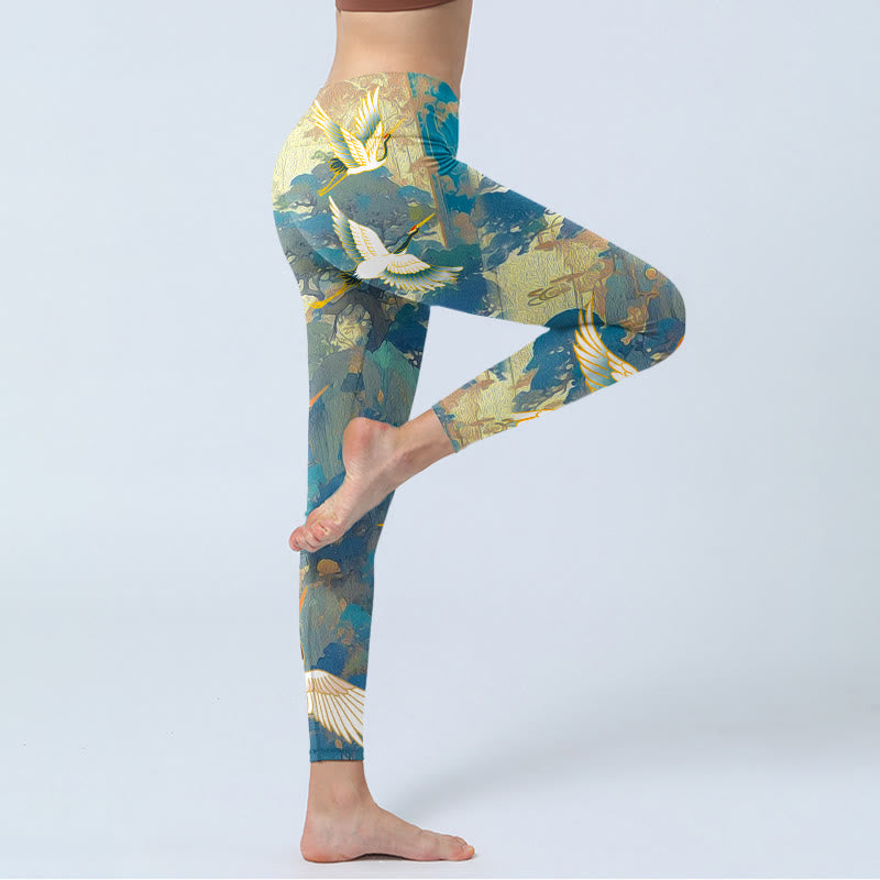Blue Red-crowned Crane Pine Tree Print Gym Leggings Women's Yoga Pants