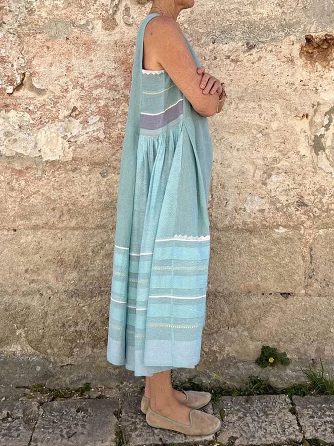 Women's casual sleeveless dress