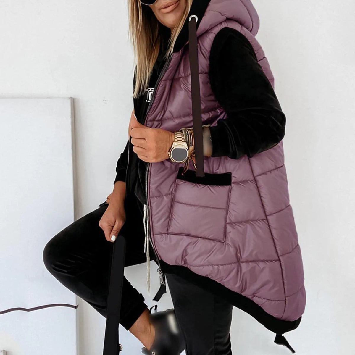 Women's Hooded Outwear Vest Lightweight Zipper Up Padded Gilet With Pockets