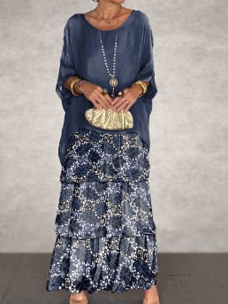 Elegant Loose Dress With Round Neck and Batwing Sleeves