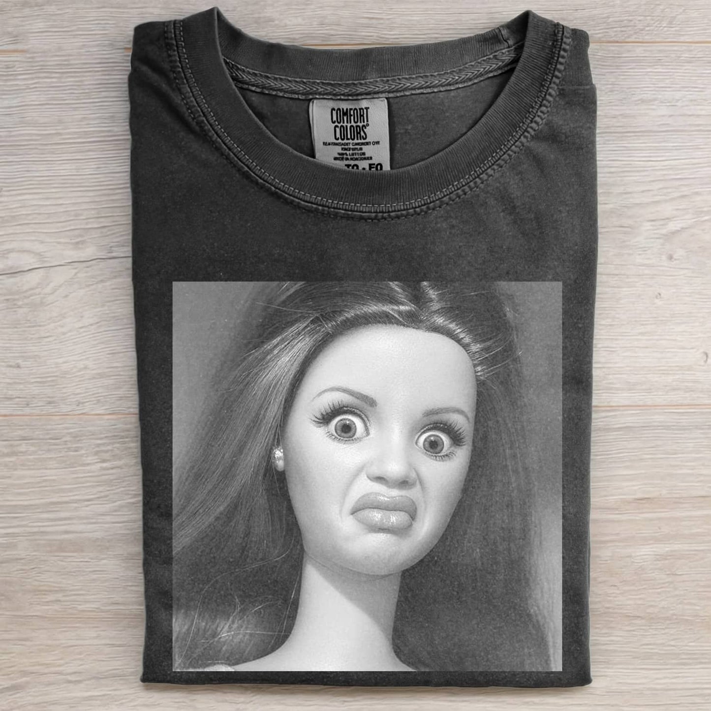 FACE DOLL GIRL FUNNY MEME T-SHIRT