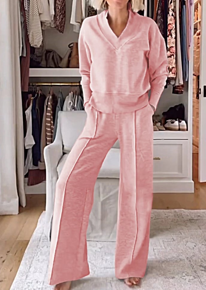 💥Women's Solid Color V-neck Top & Pants Two-piece Set(Buy 2 Free Shipping)