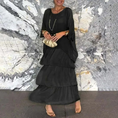 Elegant Loose Dress With Round Neck and Batwing Sleeves