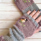 Basic Gestrickte Handschuhe mit Blumenmuster