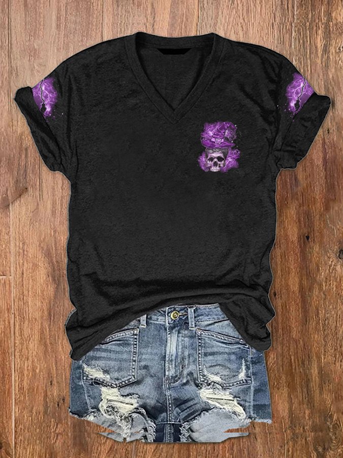 Women&#039;s Who Needs Halloween I’m A Witch Skull Print V-Neck T-Shirt