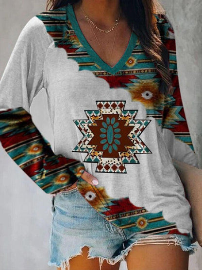 V-Neck Vintage Western Print T-Shirt