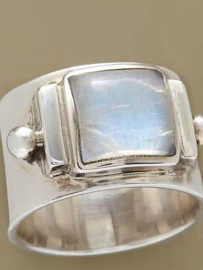 Vintage Moonstone Ring
