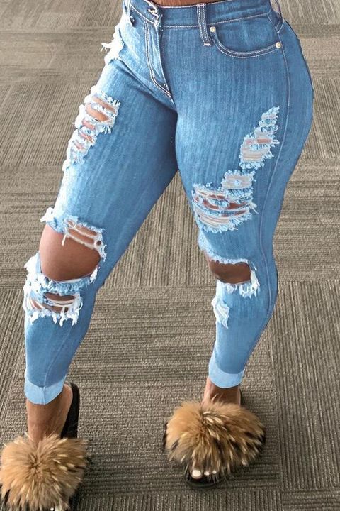 Plus Distressed Raw Hem Skinny Jeans