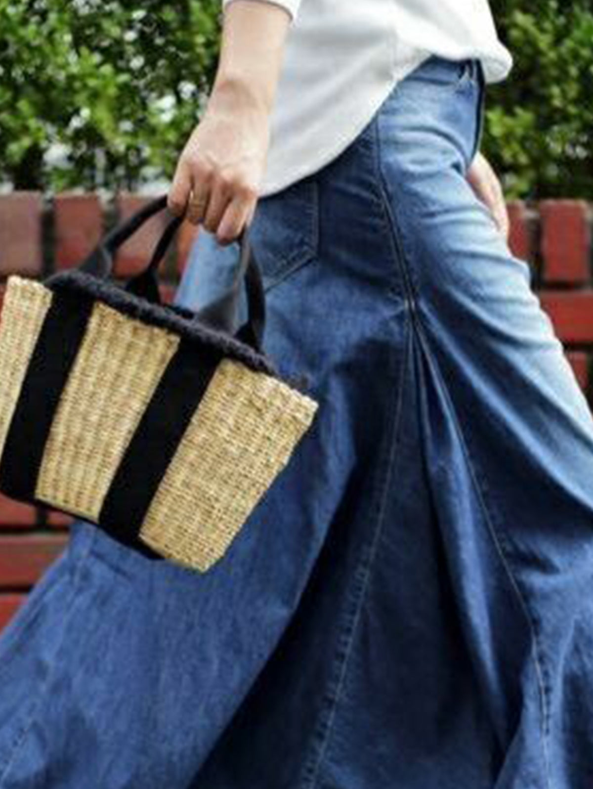 Casual Plain Raw Hem Loose Denim Skirt