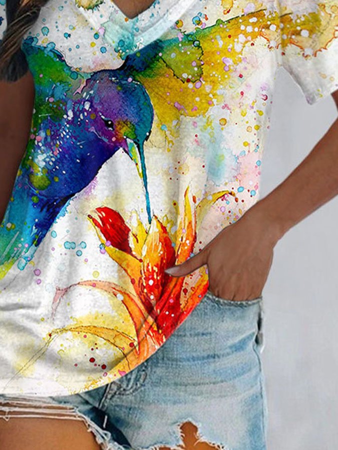 V-Neck Hummingbird Print T-Shirt