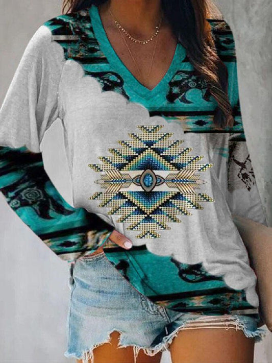 V-Neck Vintage Western Print T-Shirt