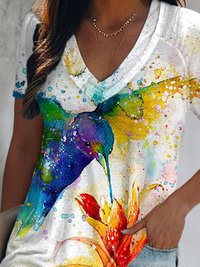 V-Neck Hummingbird Print T-Shirt