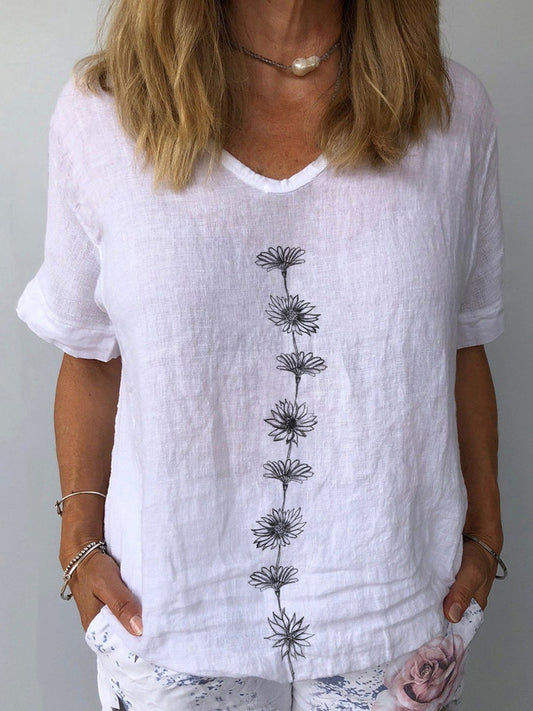 Women&#039;s Daisy Chain Floral Print Tee Shirt