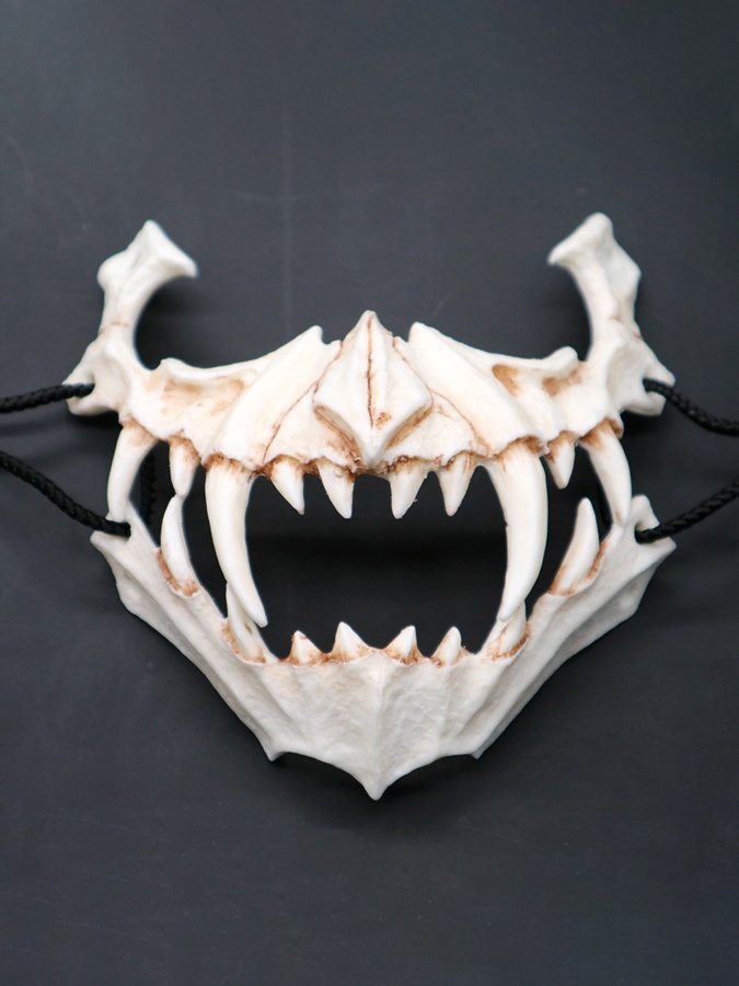 Devils Backbone Mask Halloween Party Decoration Simulation Devil Bone Resin Mask – Rakkiss