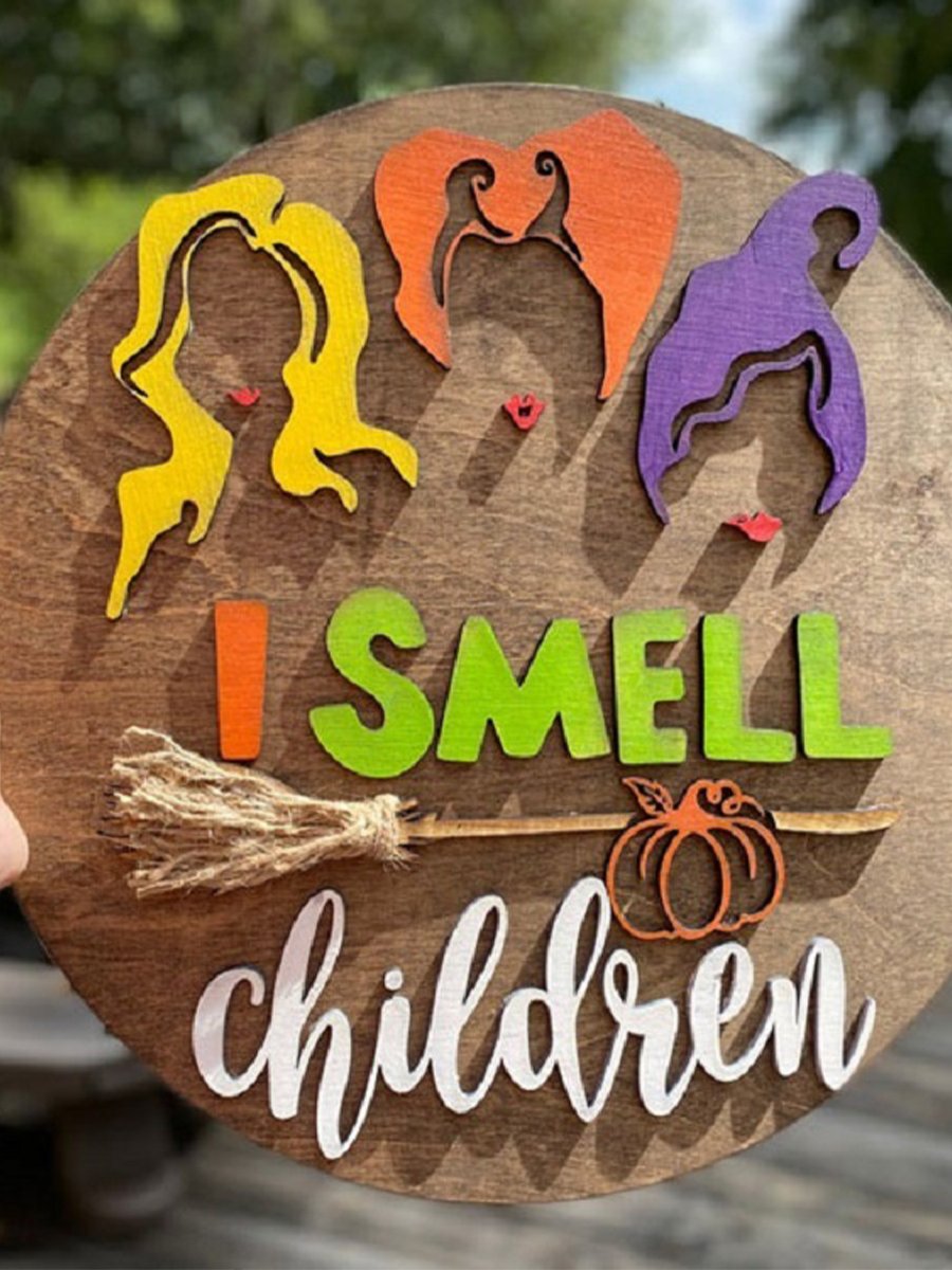 I Smell Children Halloween Hanging Wall Decoration